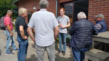 MdB Frank Schäffler im Gespräch mit dem Inhaber Hof Hormann